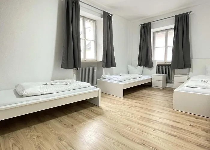 Apartman Sad181 - Zentrale Monteurwohnung *
