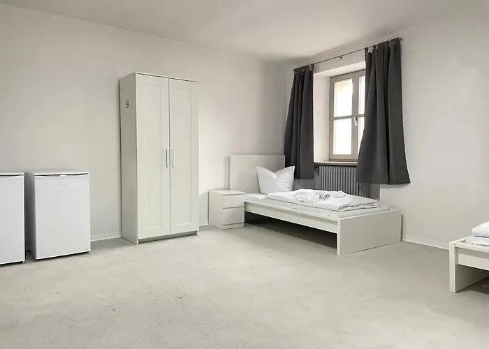 Sad181 - Zentrale Monteurwohnung Apartman
